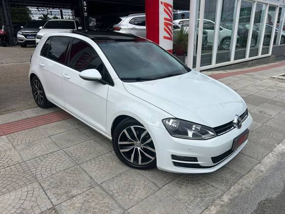 VOLKSWAGEN GOLF 1.4 TSI HIGHLINE 16V GASOLINA 4P AUTOMÁTICO VOLKSWAGEN GOLF 1.4 TSI HIGHLINE 16V GASOLINA 4P AUTOMÁTICO